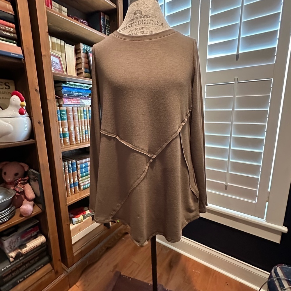 Cable & Gauge Dk Sage Green Long Sleeve Top NWT